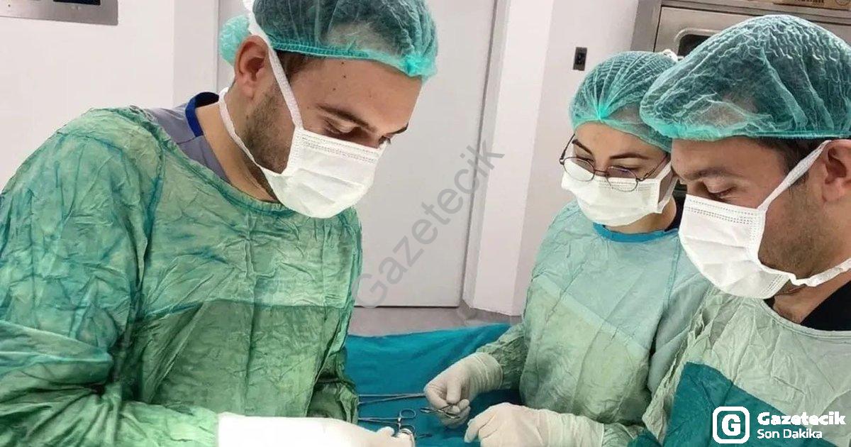 "Şuhut Devlet Hastanesi'nde Bir İlk: Başarılı Kasık Fıtığı Ameliyatı" başlıklı haber için fotorealis